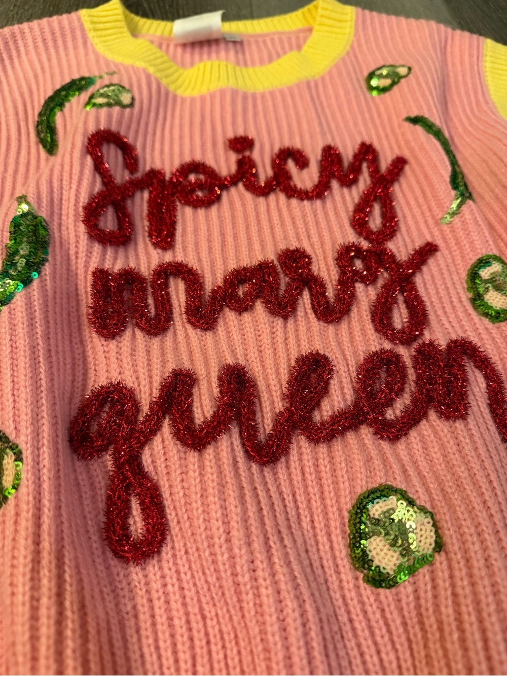 Queen of Sparkles Spicy Marg Queen Sleeveless Sequin Pink Sweater Size Medium - Picture 4 of 7